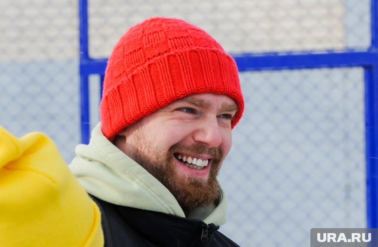 ХК «Металлург» подтвердил контракт с Евгением Кузнецовым