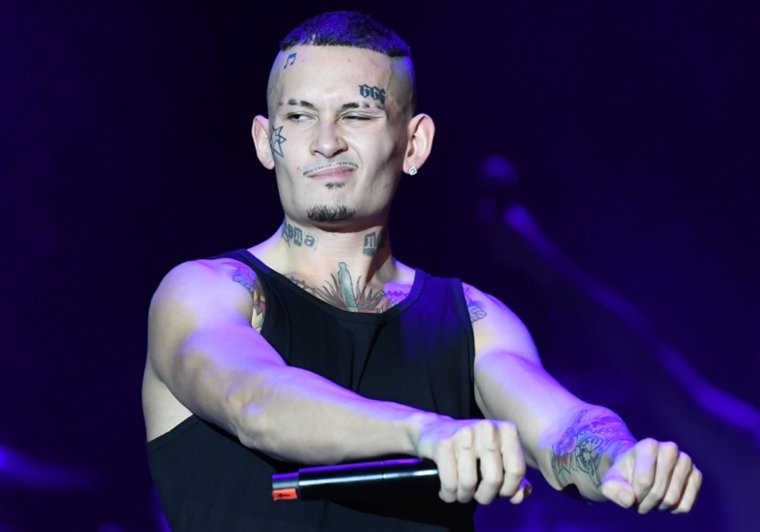 Моргенштерн* в рехабе отказался от дьявольского знака. Видео