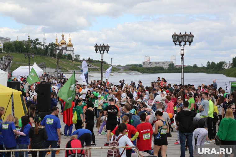 В Тюмени спустя 13 лет стартовал марафон «Врата Сибири». Видео