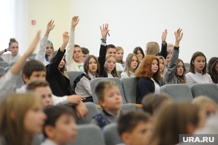 Утвержден график школьных каникул на 2025-2026 учебный год: когда дети смогут отдохнуть. Инфографика