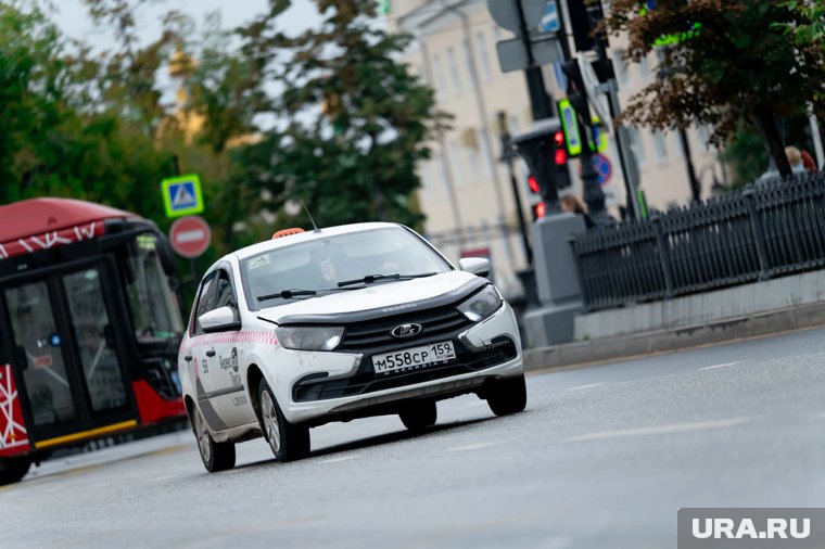 Никаких иномарок: список автомобилей, на которые пересядут таксисты в скором времени. Инфографика