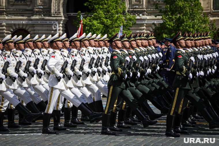 Мощный сигнал Западу: как мировые СМИ описывают парад в Пекине с участием Путина 