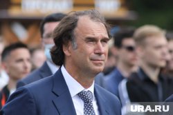 Не для большой семьи: курганский депутат Госдумы объяснил, почему Lada Vesta снижает рождаемость. Видео