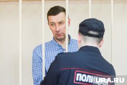 Суд в Златоусте отправил в колонию мэра-двоечника Шимановича. Фото