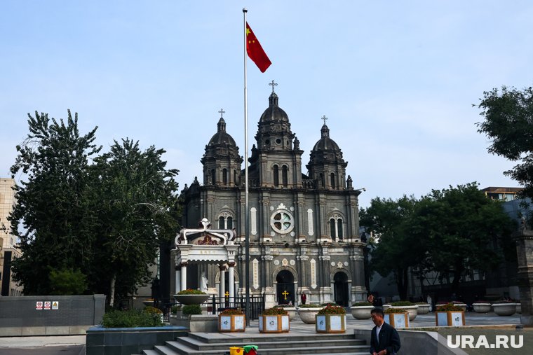 Улицы Пекина опустели в преддверии праздника в честь победы над Японией. Видео