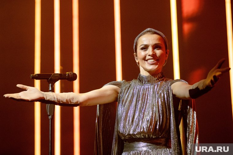 «Мы старались пять лет»: Сати Казанову выписали из роддома