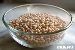 «Калорийности мало, сытости много»: диетолог рассказал, чем полезна перловка при похудении