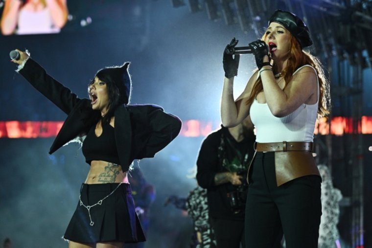 Депутат требует отменить концерт дуэта «Тату» в Ялте