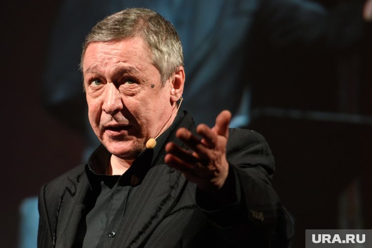 Shot: Михаил Ефремов разводится с женой после 23 лет брака