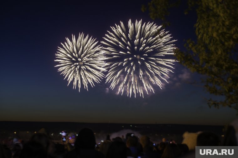 С цыганами и салютом: как Пермь отметит 1 Мая