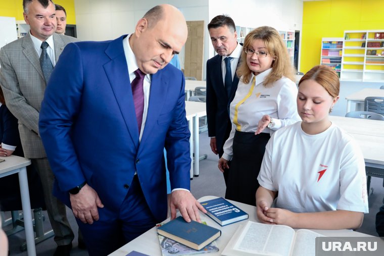 Мишустин подскажет старшеклассникам, какие профессии выбрать