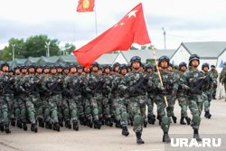 Китай начал военные учения в районе Тайваня