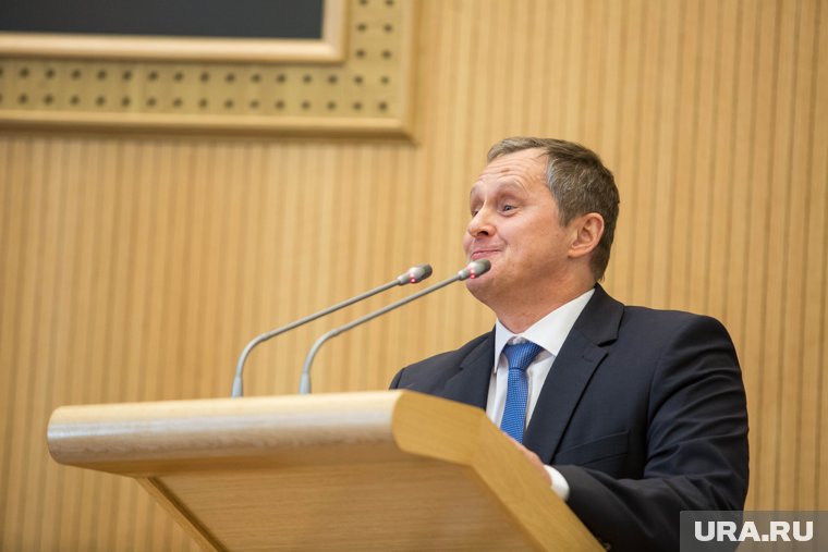 «Политический спектакль»: лидер КПРФ ХМАО вступил в конфронтацию с новым мэром