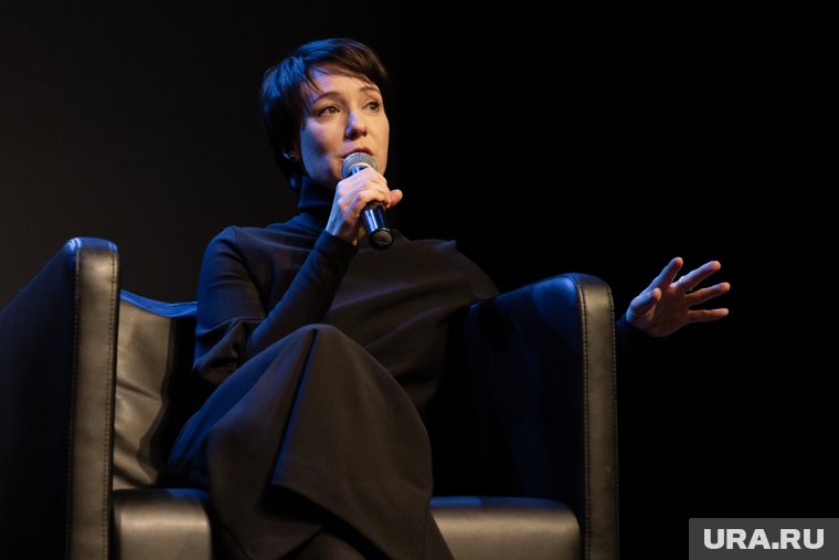 Уехала из России, чтобы давать стендапы в Польше: отношение Чулпан Хаматовой к СВО и связи с Путиным