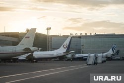 Авиакомпании РФ начали отменять рейсы из-за атаки дронов на Москву: что происходит в Шереметьево и Домоде...