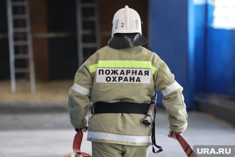 Курган богат талантами: огнеборцы преодолели 17 этажей за минуту с небольшим. Видео
