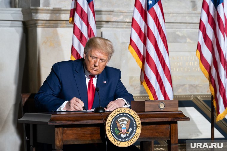 Трамп ждет Путина в США и переговоры без Зеленского: что рассказал глава Белого дома