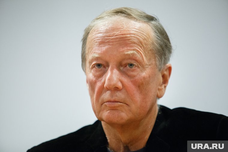 Стал сатириком и замещал президента: как жил Михаил Задорнов