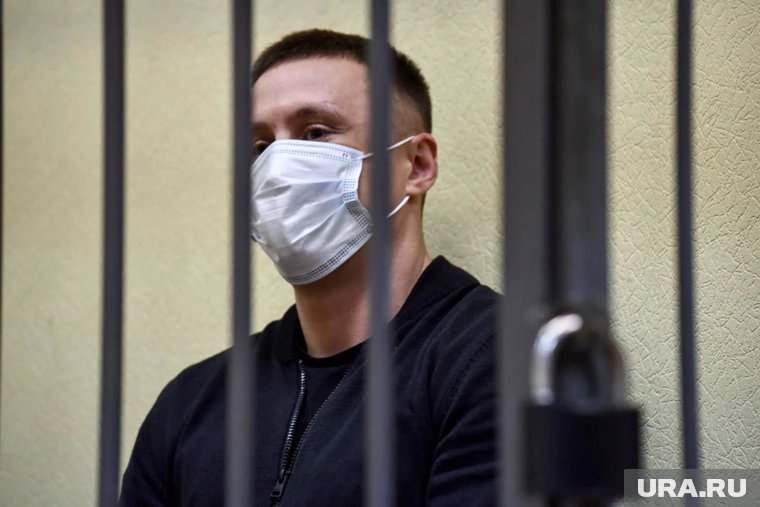 Стрельба, авария и кража: что известно об авторитете Фартовом, которого судят в Екатеринбурге