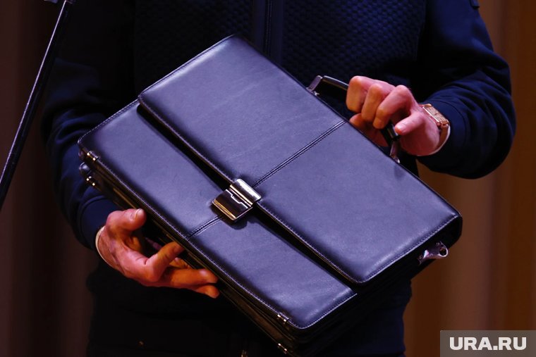 Уволены все члены свердловского правительства: объясняем, что это значит