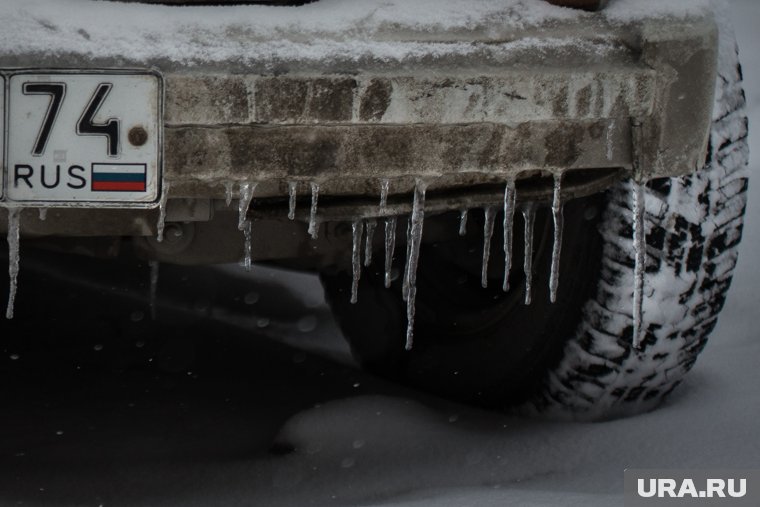 Флаг России на госномерах станет обязательным до конца 2024 года