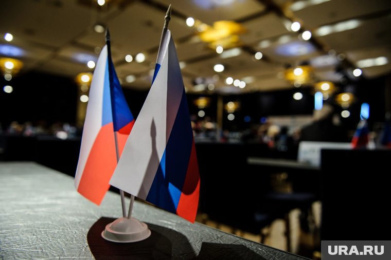 Чехия закрыла визовые центры в России