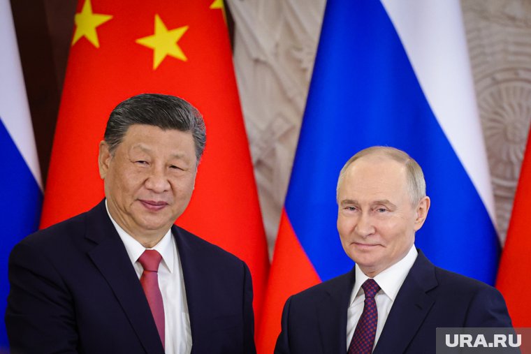 Путин, Си Цзиньпин и Ким Чен Ын побеседовали перед парадом в Пекине