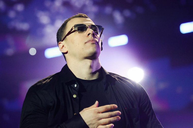 «Пинком в армию»: рэпер Макан готовится к службе — как развивалась его история с уклонением