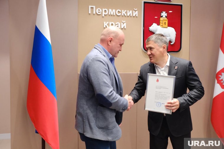 Спаслись чудом: Махонин отметил мужество водителей атакованного дронами грузовика. Фото, видео