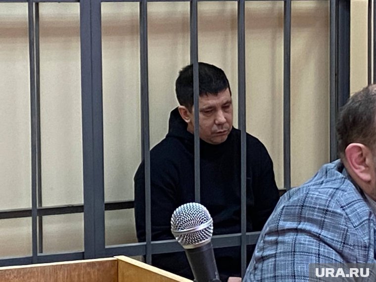 Для бывшего главного дорожника Челябинска запросили реальный срок в колонии