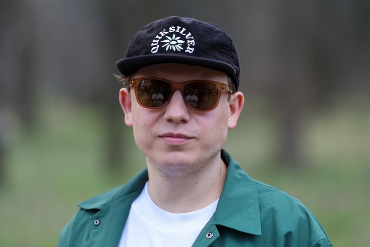 Режиссер, работавший с Аглаей Тарасовой, назвал недоразумением ее задержание за наркотики