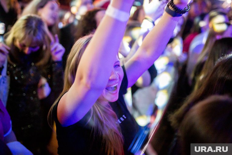 Ночь города с песнями из 90-х и 00-х проведут в курганском баре. Афиша