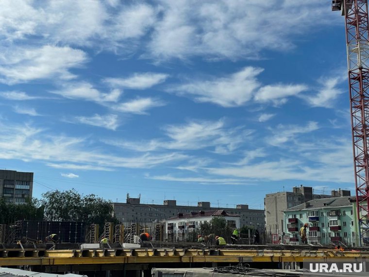 Как сейчас выглядит строящийся ЖК в центре Кургана, где произошло обрушение части конструкций. Фото, видео