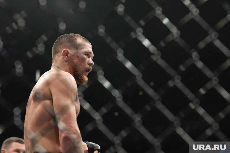 Триумф России в Китае: как Петр Ян и Муслим Салихов уничтожили соперников на UFC