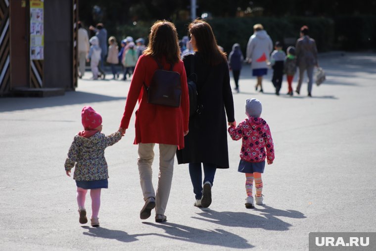 В ЯНАО теперь будут учитывать детей рожденных в других регионах при выдаче маткапитала. Видео