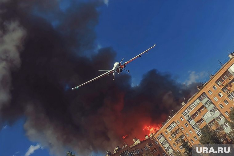 «Рамы на окнах трясло от взрывов»: как жители Московской области отреагировали на массовую атаку ВСУ. Кар...