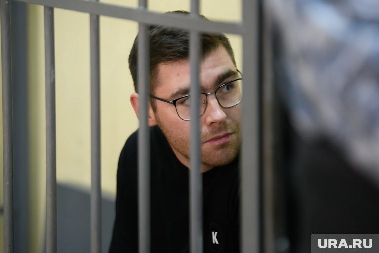 Мать арестованного редактора URA.RU заявила о спланированной кампании против сына