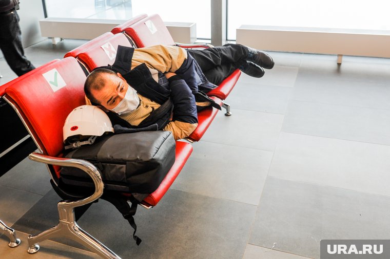 Вахтовиков из ЯНАО массово снимают с поездов. Фото