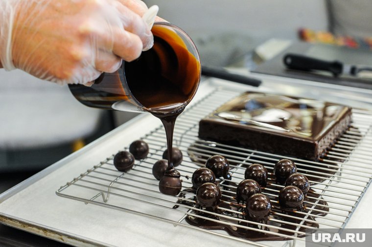 «Король тортов» Ренат Агзамов унизил школьника из Миасса на федеральном канале