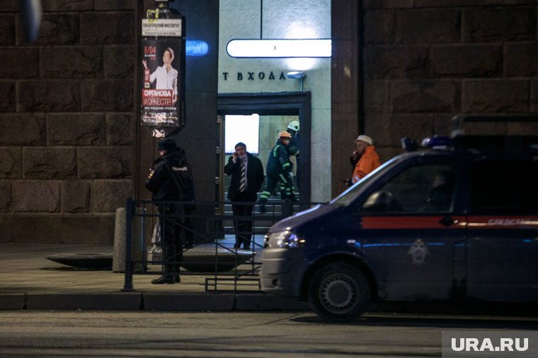 Беспилотник упал на дом, место оцепила полиция: ВСУ атаковали Краснодар в ночь на 10 февраля