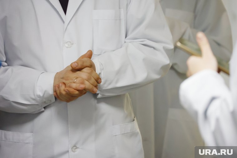 На Ямале дефицит врачей закрыли сотней новых специалистов 