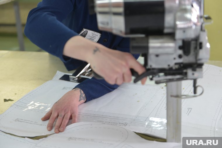 Яркое дефиле устроили осужденные женской колонии в Перми. Фото