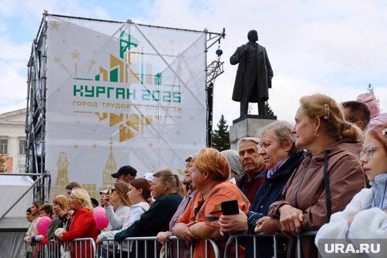 В Кургане концерт Максима Фадеева начнется раньше на полчаса