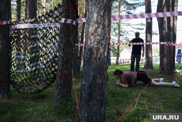 Студентов элитной школы политиков ХМАО отправят играть в «Зарницу» за счет бюджета. Инсайд