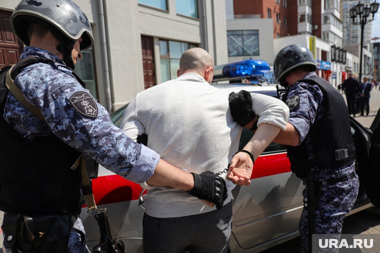 Заммэра Салехарда задержали в аэропорту. Инсайд