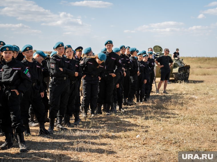 На «Зарнице 2.0» реконструировали Сталинградскую битву. Фоторепортаж