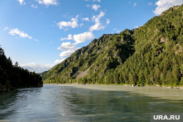 На Ямале ищут двух пропавших жителей села