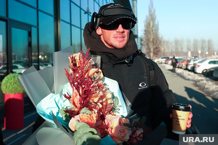Олег Майами прилетел в Екатеринбург, с ним еще две звезды. Фото