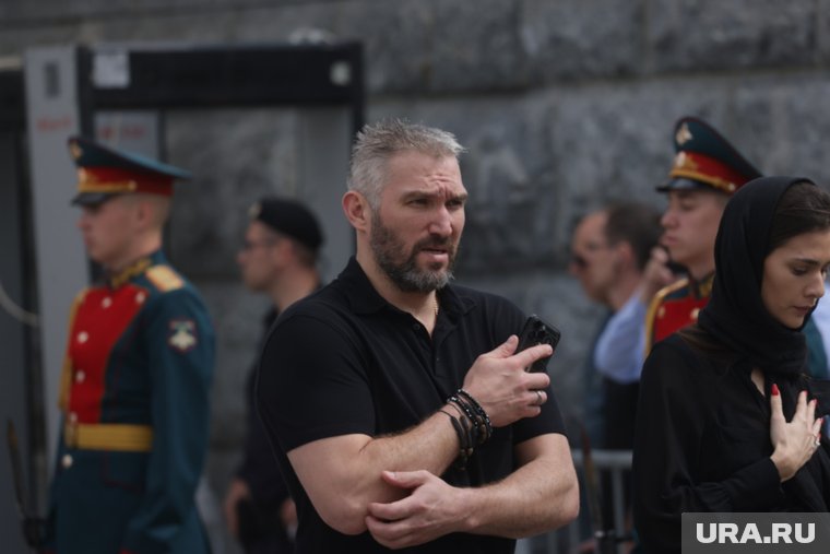 «Пять шагов до бессмертия»: Овечкин вплотную приблизился к рекорду Гретцки, обзор матча