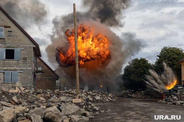 «Огненный ад»: в Киеве прогремели сотни мощных взрывов. Фото